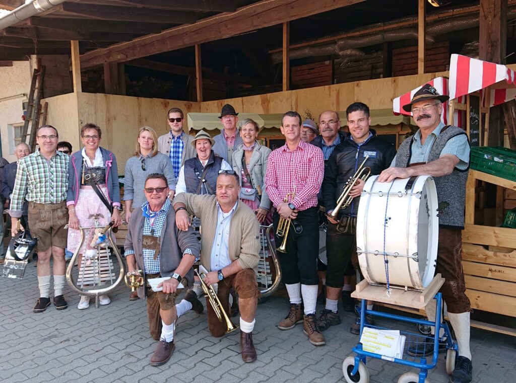 Mitglieder des Tambour- & Fanfarencorps